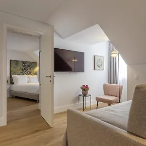 Serviced - Madalena Lisboa